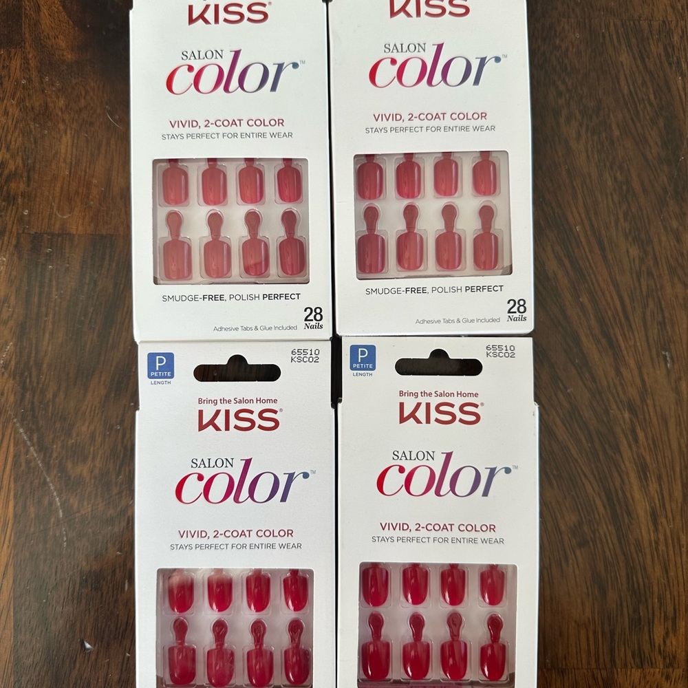 KISS Salon Color Vivid Red Nail Set